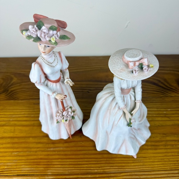 Vintage Enesco Victorian Lady Figurines | E1410 & E9009 | Made in Mexico - Picture 7 of 15